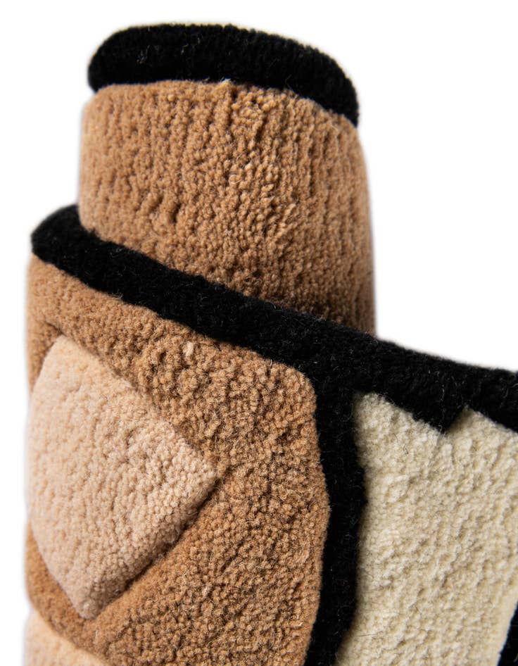 Detail image of  1' 7 x 3' 1 Happy Rugs Iced Coffee Wool Freeform