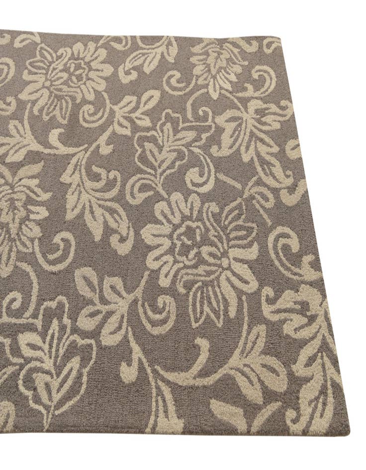 Detail image of  5' 1 x 8' Agra Wool Rug