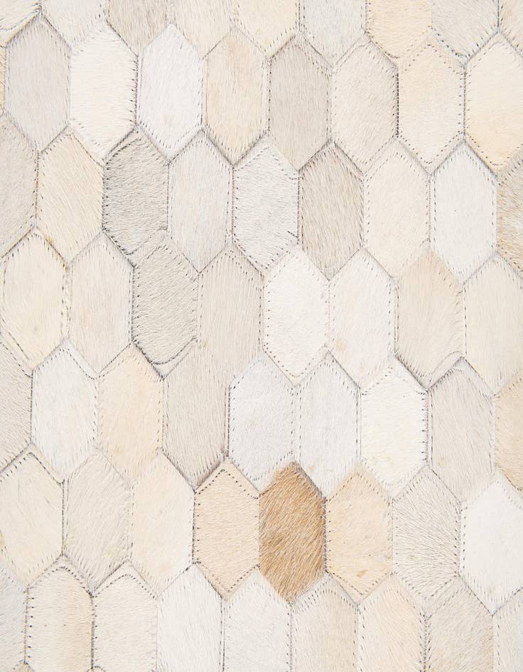 Detail image of  5' x 7' 10 Cowhide Stocks Rug