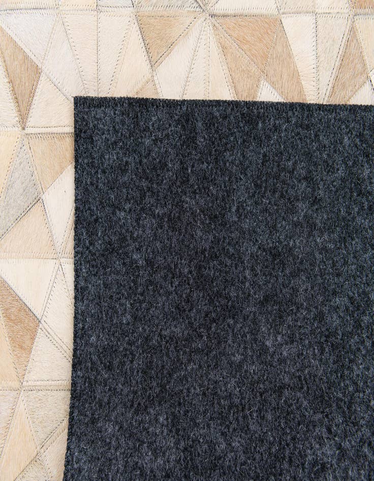 Detail image of  4' x 6' 1 Cowhide Stocks Rug