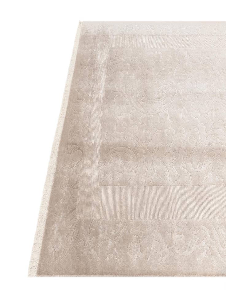 Detail image of  6' 7 x 9' 6  Hand Knotted Darya Wool Rug