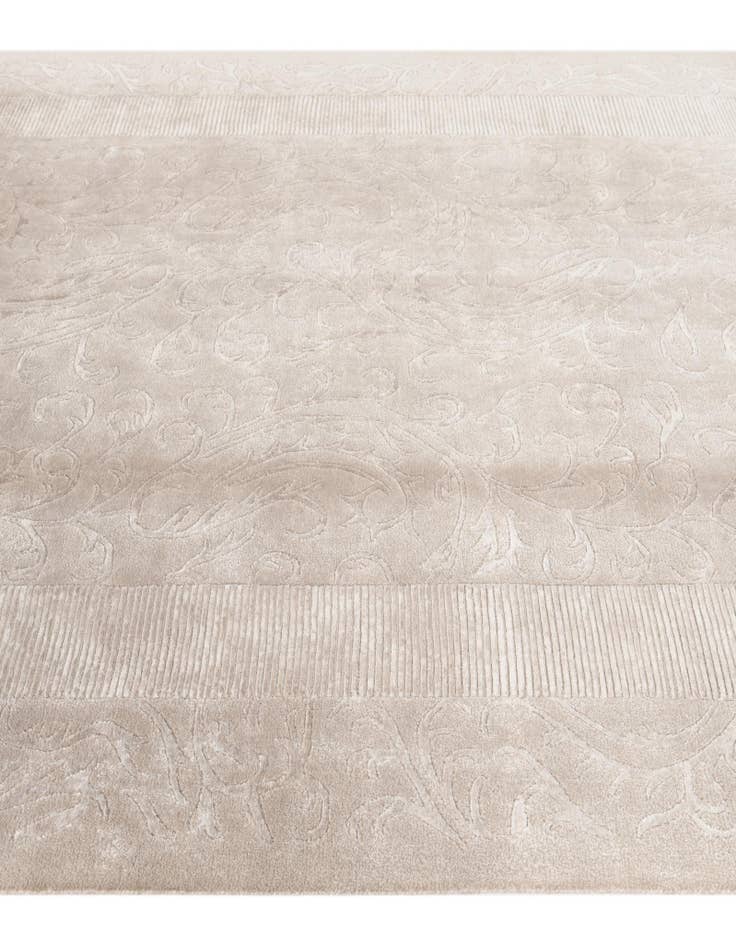 Detail image of  6' 7 x 9' 6  Hand Knotted Darya Wool Rug