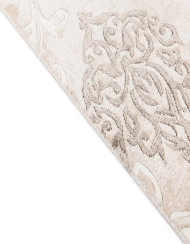 Detail image of  2' 7 x 4' 1  Hand Knotted Darya Wool Rug