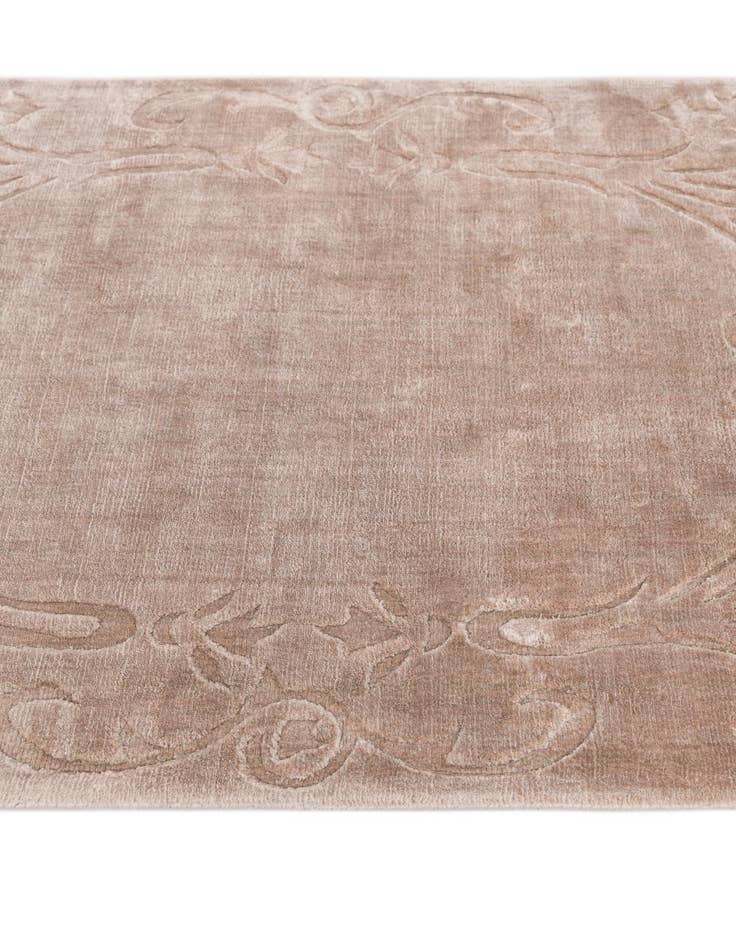 Detail image of  2' 7 x 4' 11  Hand Knotted Darya Wool Rug