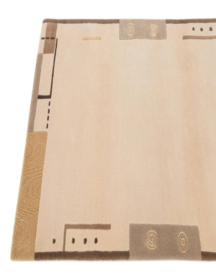 Detail image of  2' 10 x 4' 10  Hand Knotted Darya Wool Rug