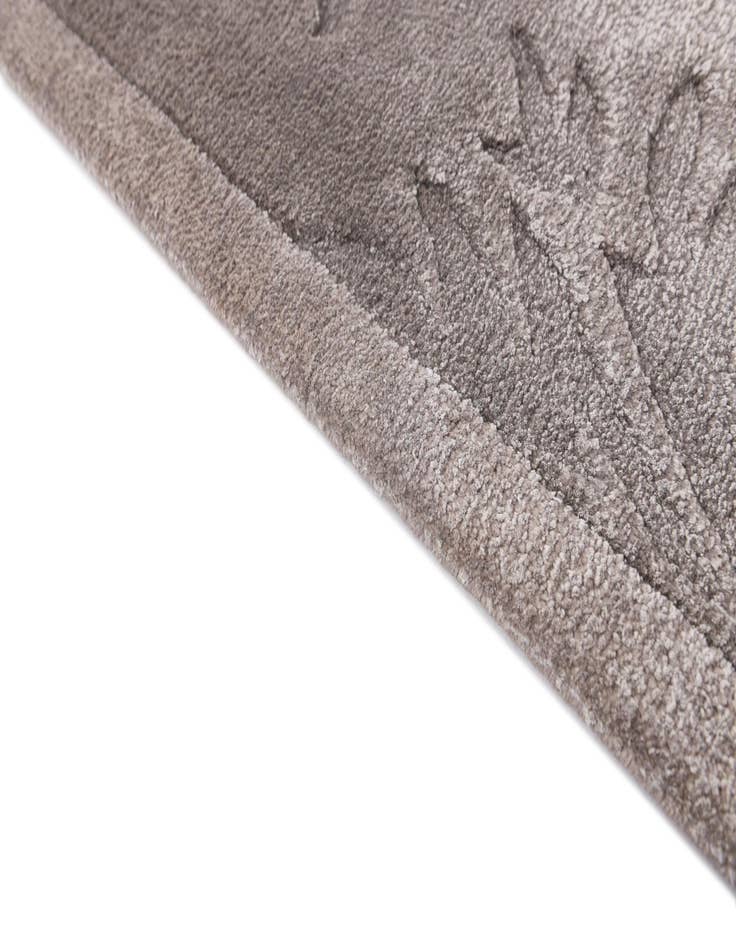 Detail image of  5' 7 x 7' 10  Hand Knotted Darya Wool Rug