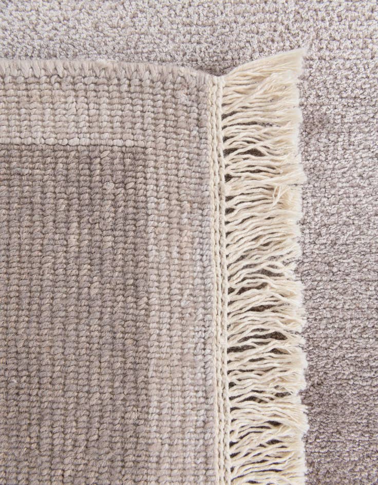 Detail image of  5' 7 x 7' 10  Hand Knotted Darya Wool Rug