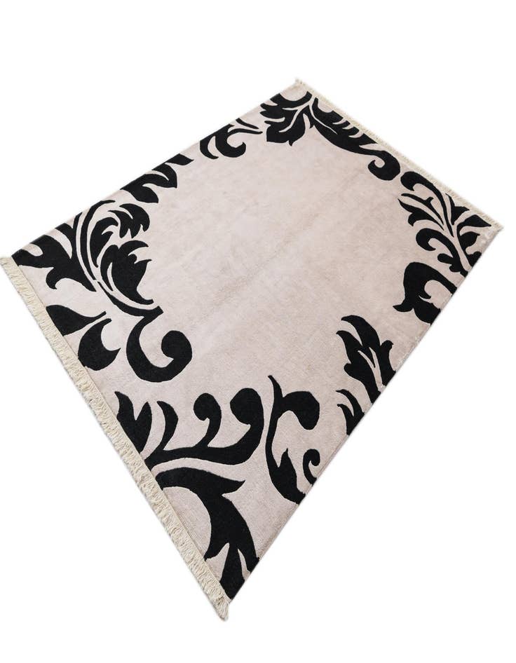 Detail image of  5' 7 x 7' 10  Hand Knotted Darya Wool Rug