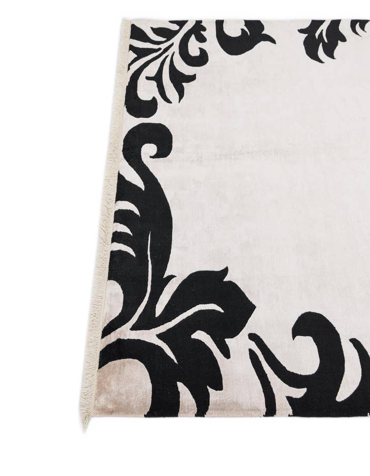 Detail image of  5' 7 x 7' 10  Hand Knotted Darya Wool Rug