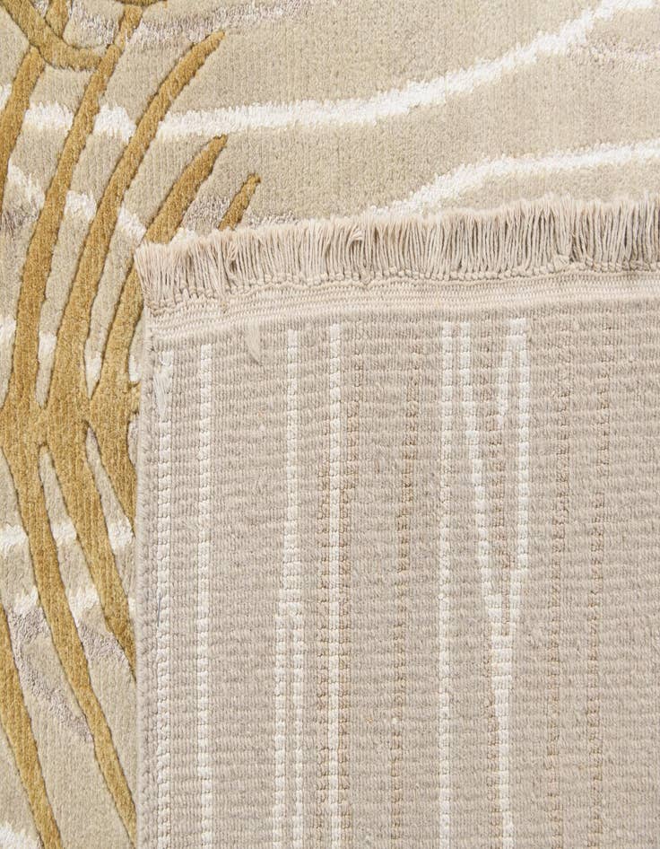 Detail image of  5' 7 x 7' 10  Hand Knotted Darya Wool Rug