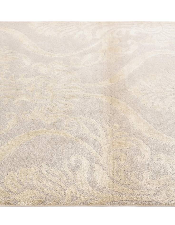 Detail image of  2' 11 x 5'  Hand Knotted Darya Wool Rug