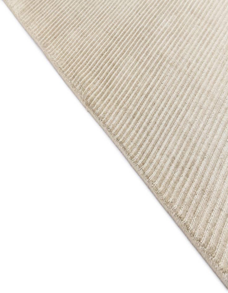 Detail image of  5' x 6' 8  Hand Knotted Darya Wool Rug