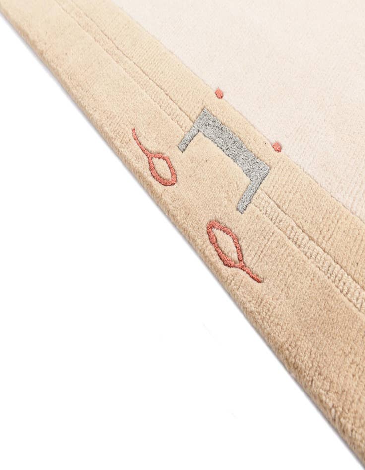 Detail image of  4' 7 x 6' 9  Hand Knotted Darya Wool Rug