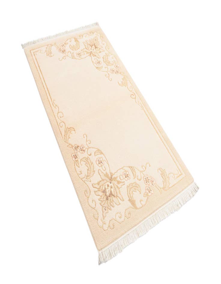 Detail image of  2' 8 x 4' 6  Hand Knotted Darya Wool Rug