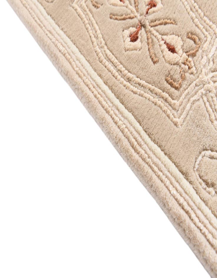 Detail image of  2' 9 x 5' 1  Hand Knotted Darya Wool Rug