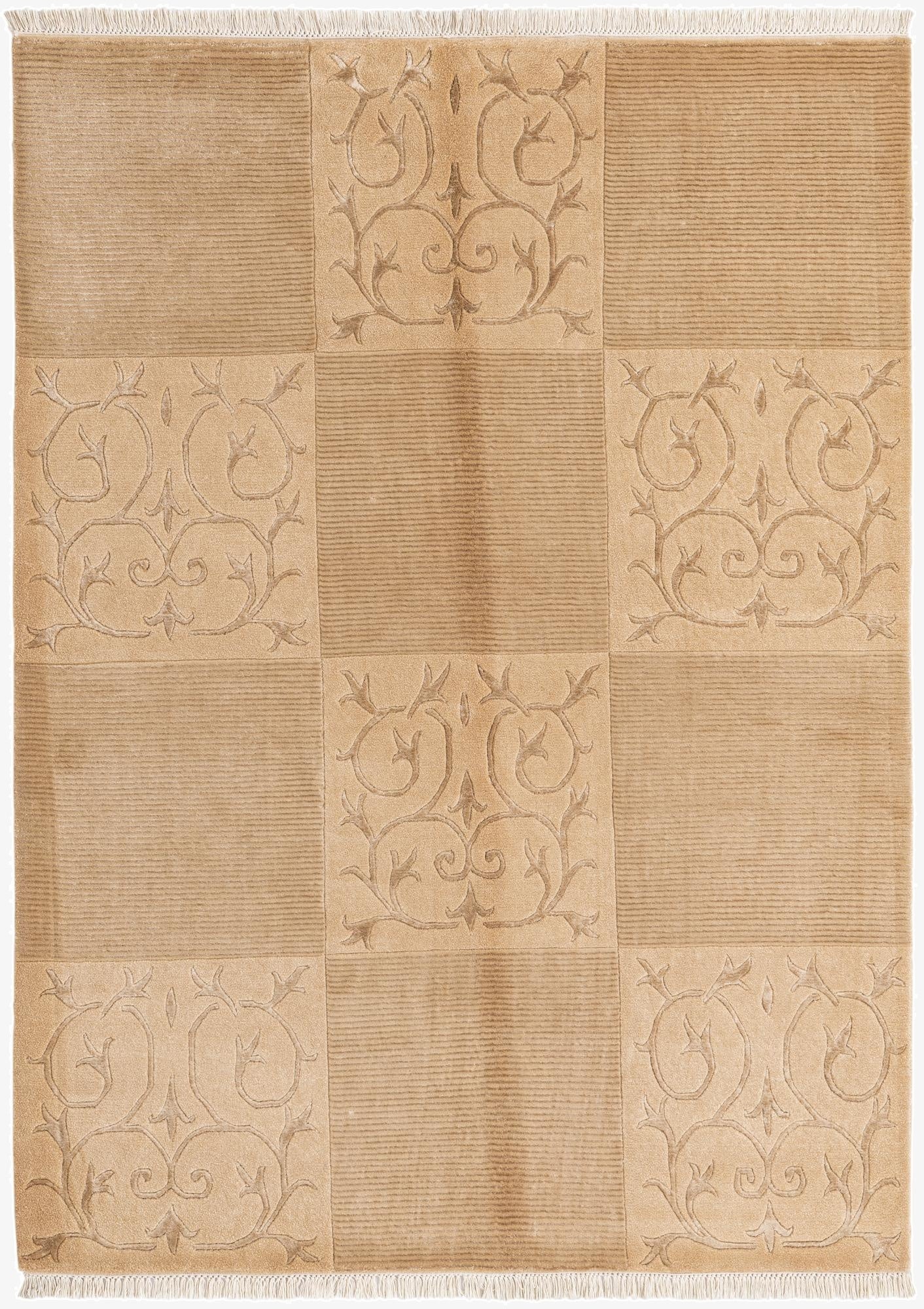  5' x 6' 9  Hand Knotted Darya Wool Rug