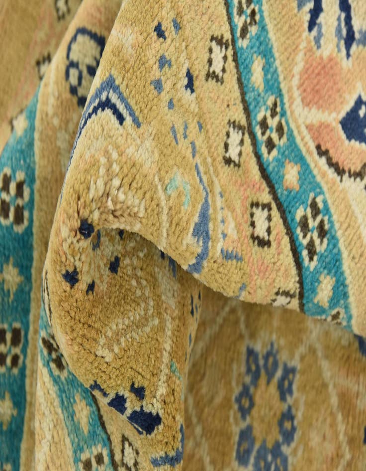 Detail image of 9' 8 x 12' 9 Hand Knotted Farahan Persian Wool Rug