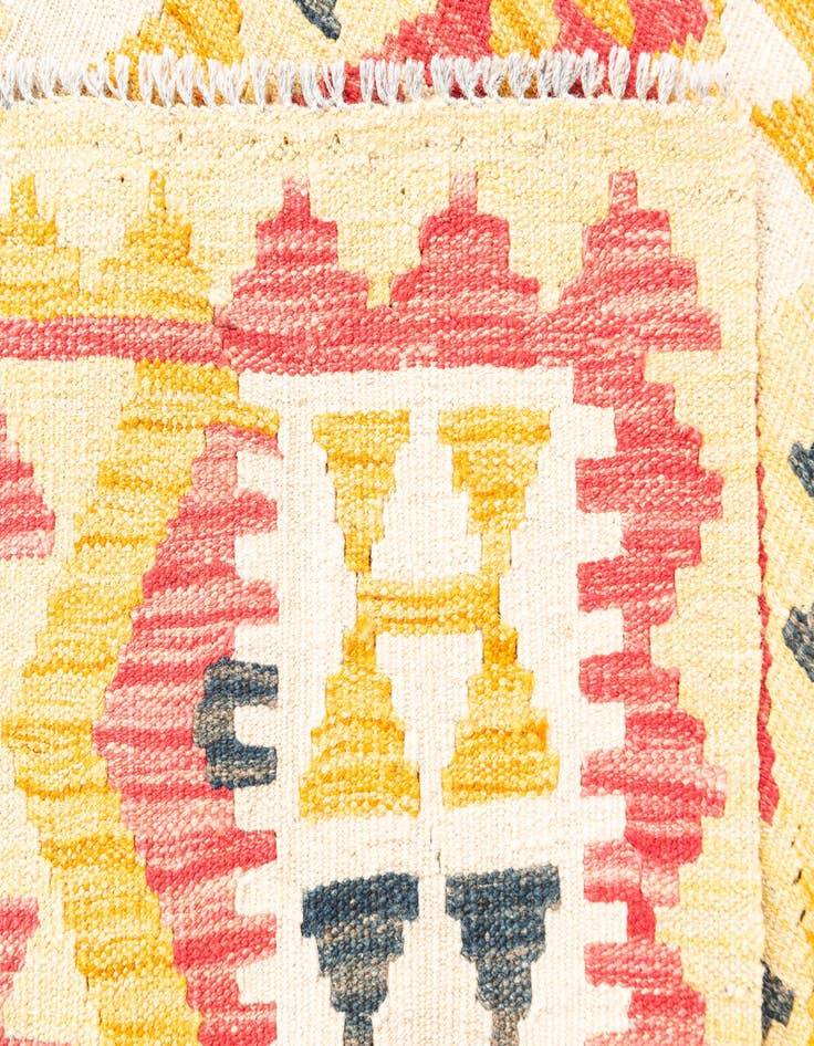 Detail image of  3' 6 x 6' 5  Hand Woven Kilim Maymana Wool Rug