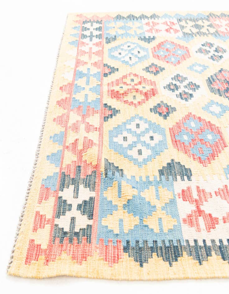 Detail image of  4' 4 x 5' 9  Hand Woven Kilim Maymana Wool Rug
