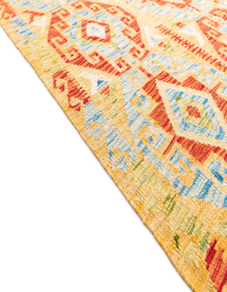 Detail image of  3' 5 x 6' 3  Hand Woven Kilim Maymana Wool Rug
