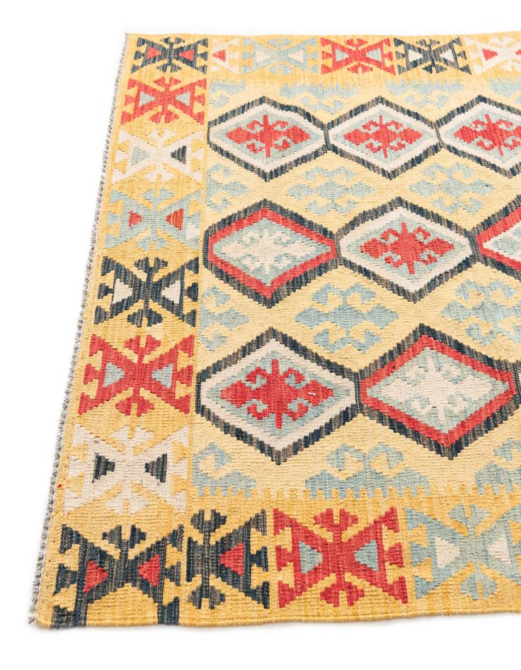 Detail image of  4' 3 x 6' 3  Hand Woven Kilim Maymana Wool Rug