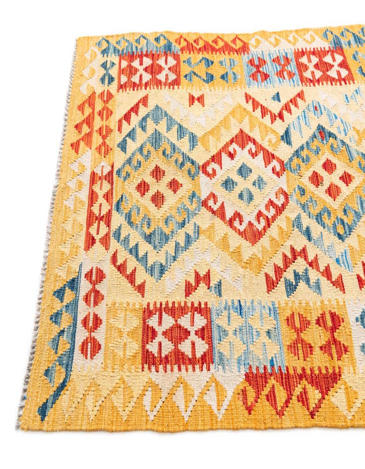 Detail image of  3' 6 x 6' 8  Hand Woven Kilim Maymana Wool Rug