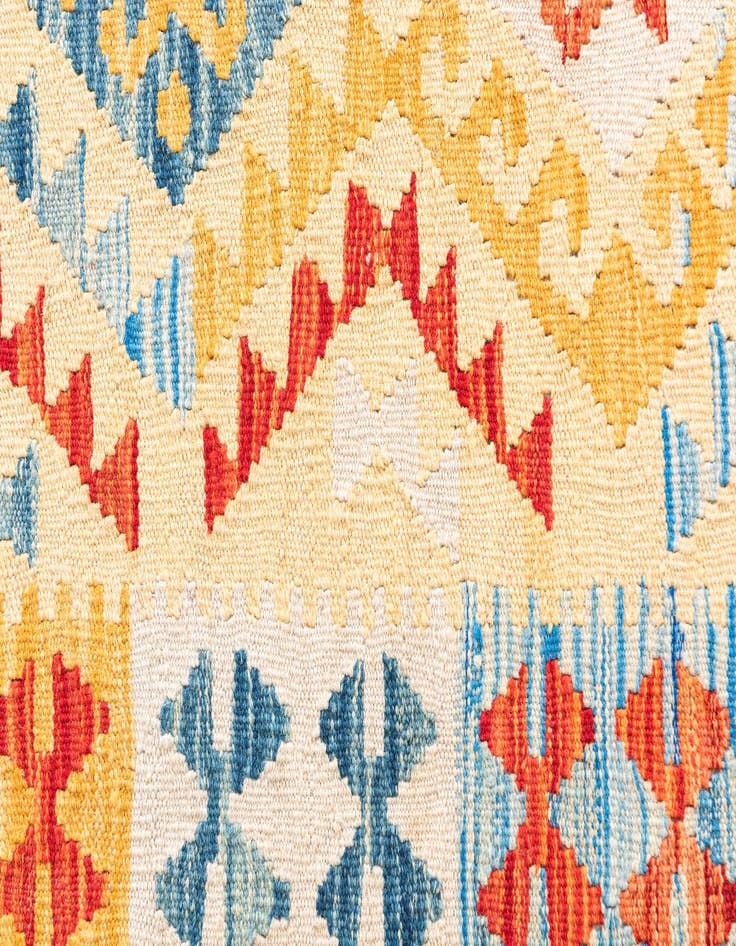 Detail image of  3' 6 x 6' 8  Hand Woven Kilim Maymana Wool Rug