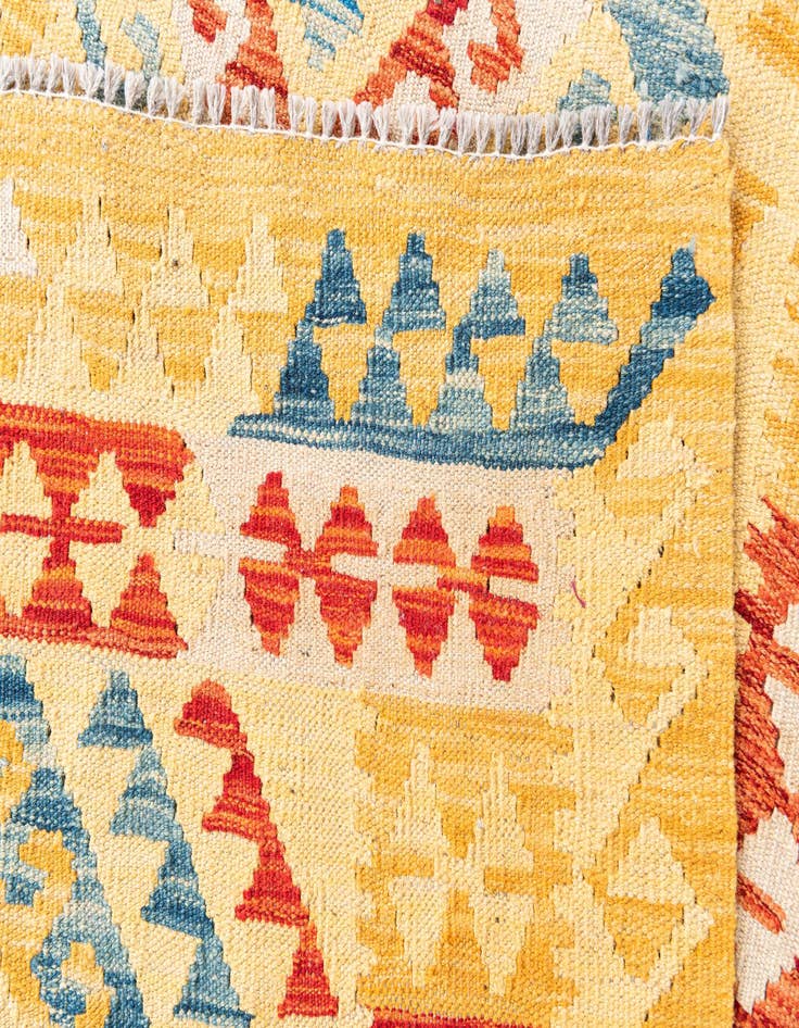 Detail image of  3' 6 x 6' 8  Hand Woven Kilim Maymana Wool Rug