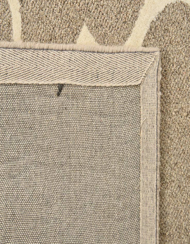 Detail image of  5' x 8' Luna Rug