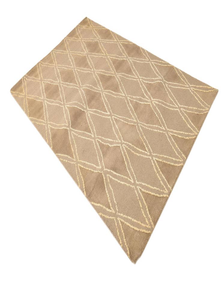 Detail image of  5' x 7' 10 Luna Wool Rug