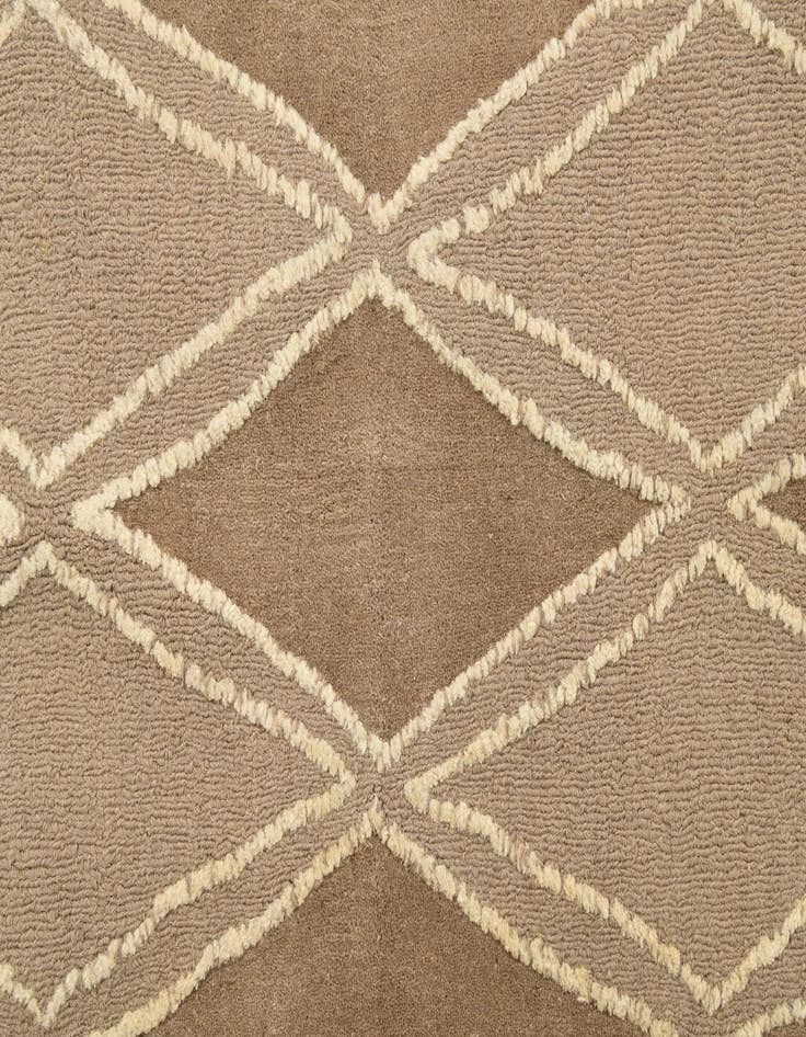Detail image of  5' x 7' 10 Luna Wool Rug