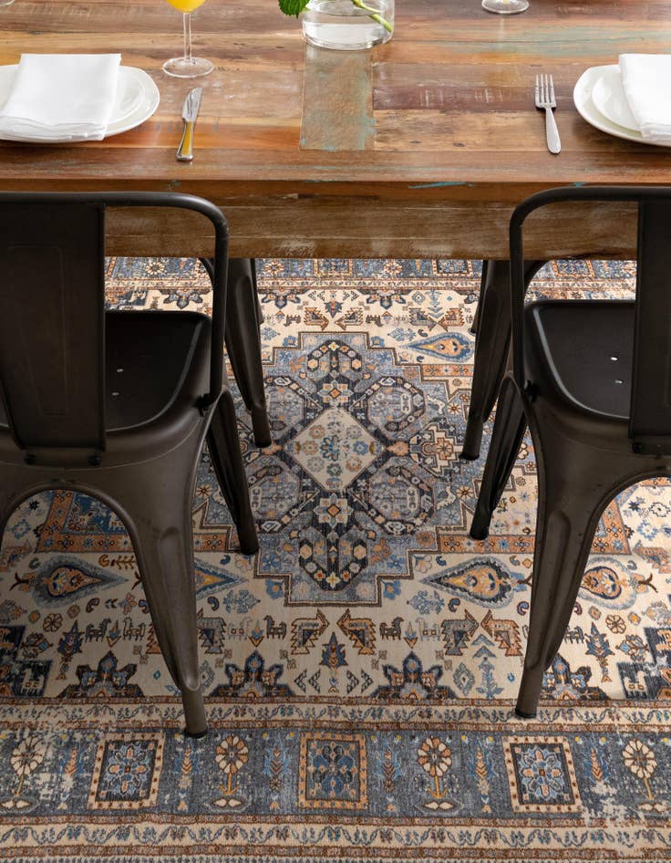 Detail image of  4' 4 x 6' Medina Rug