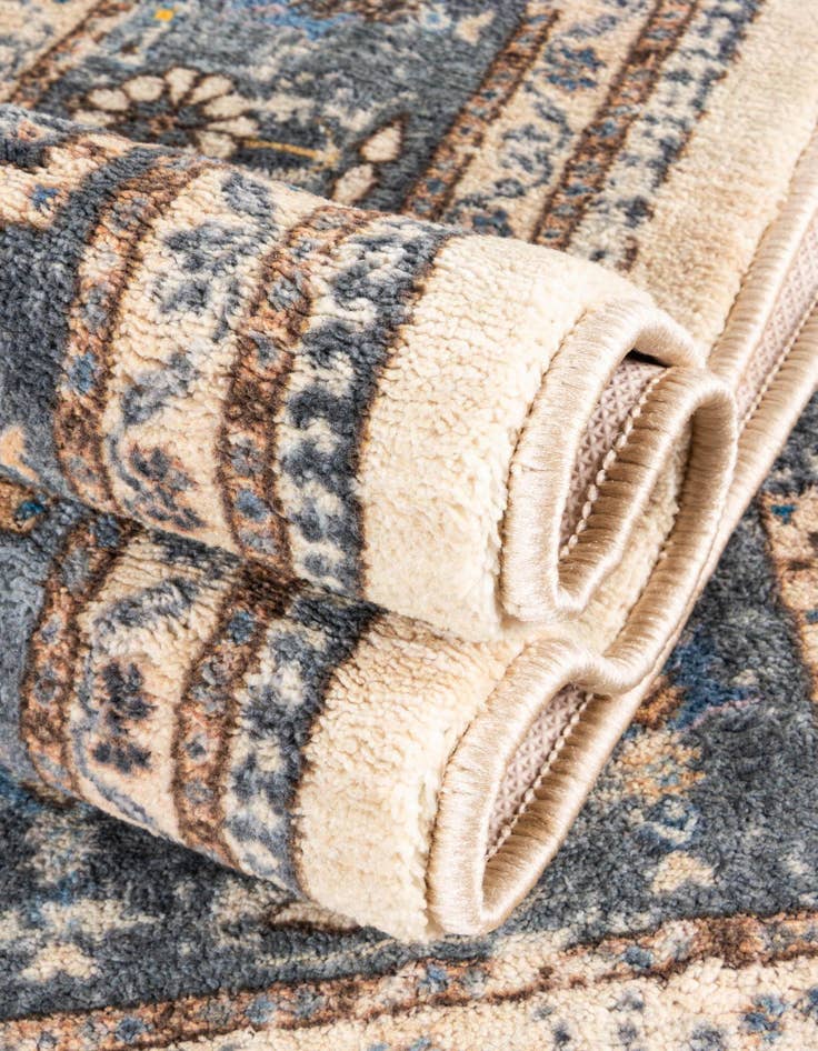 Detail image of  4' 4 x 6' Medina Rug