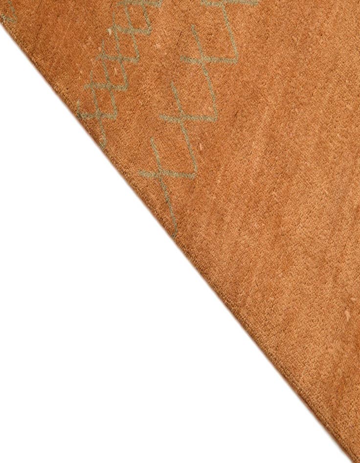 Detail image of  4' 7 x 6' 7  Hand Knotted Modern Ziegler Rug