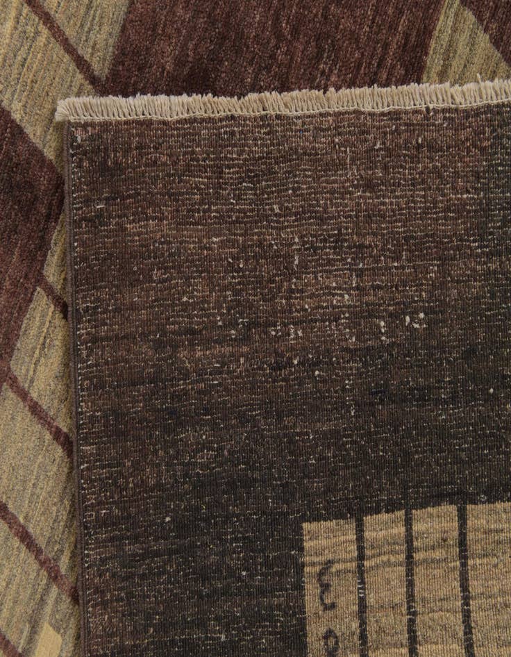 Detail image of  6' 9 x 10'  Hand Knotted Modern Ziegler Rug