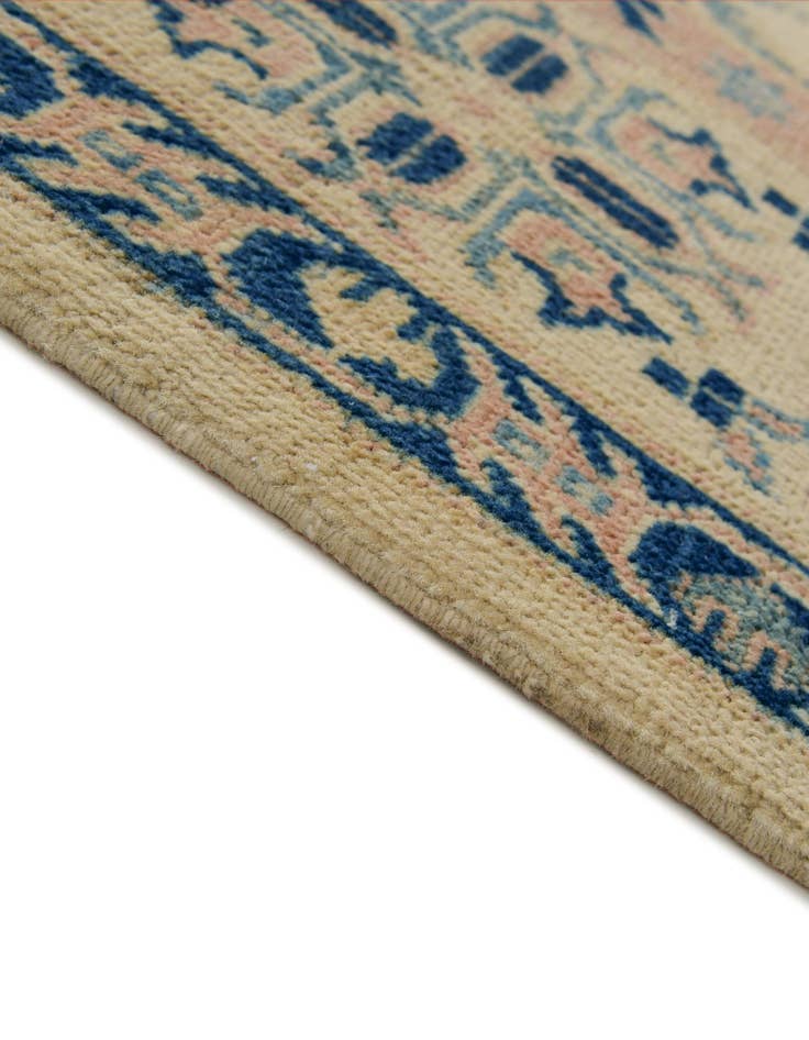 Detail image of 8' 1 x 9' 8 Hand Knotted Oushak Wool Rug