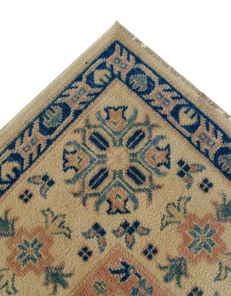 Detail image of 8' 1 x 9' 8 Hand Knotted Oushak Wool Rug