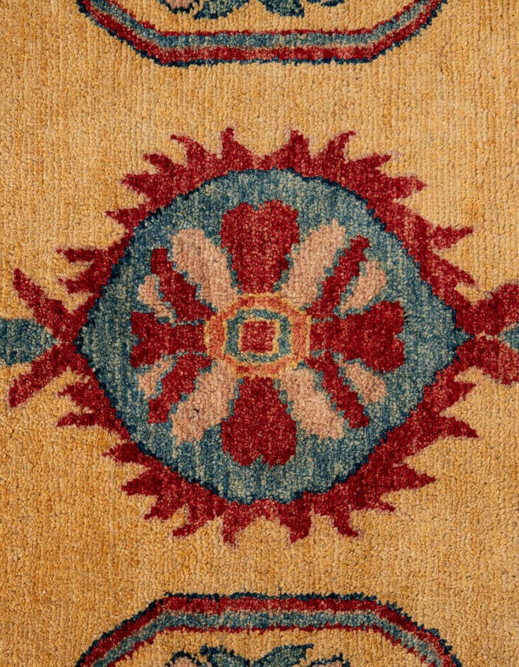 Detail image of  6' 7 x 9' 7  Hand Knotted Peshawar Ziegler Wool Rug