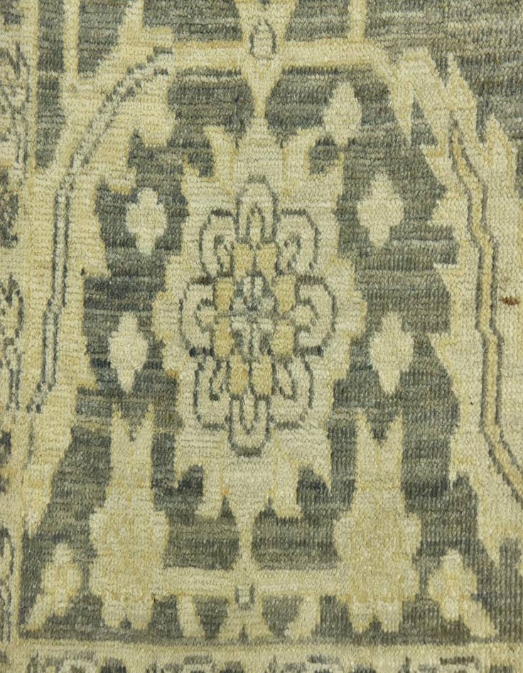 Detail image of  7' 1 x 10'  Hand Knotted Peshawar Ziegler Wool Rug
