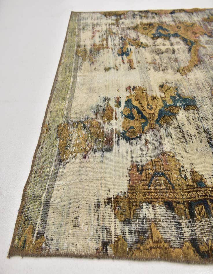 Detail image of  4' 3 x 6' 8  Hand Knotted Ultra Vintage Persian Wool Rug