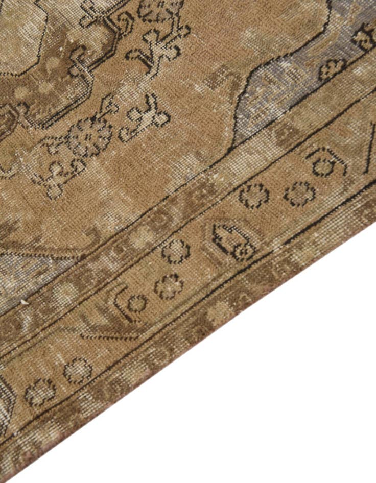 Detail image of  4' 6 x 5' 8  Hand Knotted Ultra Vintage Persian Wool Rug