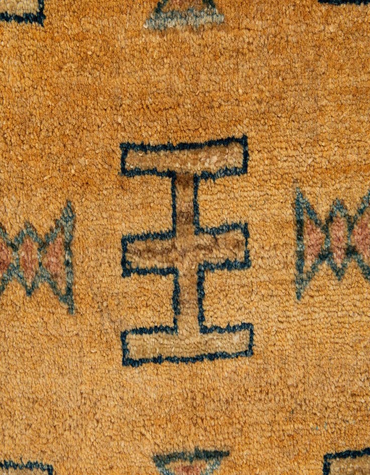 Detail image of  3' 4 x 4' 8  Hand Knotted Ziegler Wool Rug