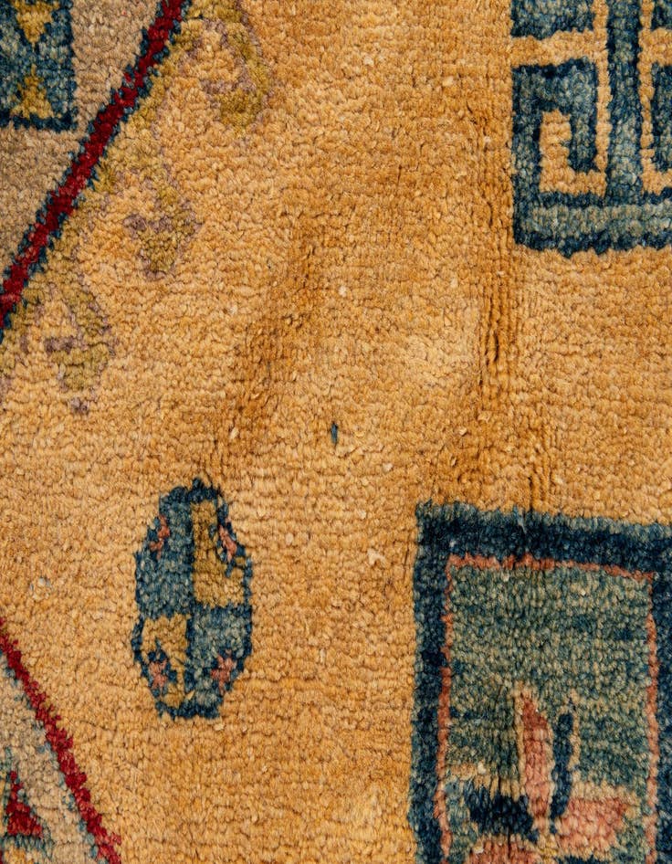 Detail image of  5' 2 x 7' 7  Hand Knotted Ziegler Wool Rug