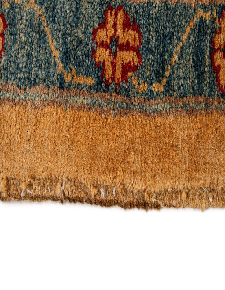 Detail image of  5' 9 x 7' 10  Hand Knotted Ziegler Wool Rug