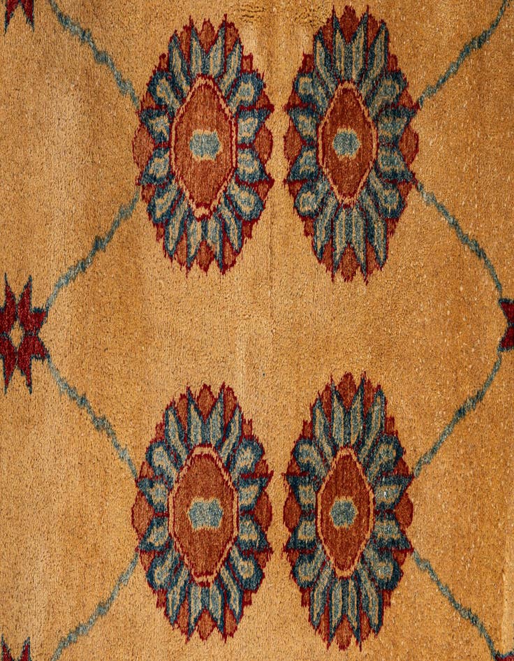 Detail image of  5' 7 x 7' 7  Hand Knotted Ziegler Wool Rug