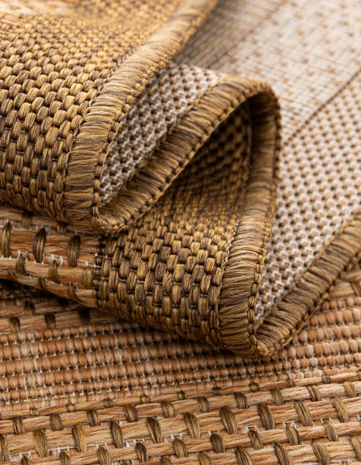 Detail image of  6' x 6'  Washable Border Indoor / Outdoor Round Rug