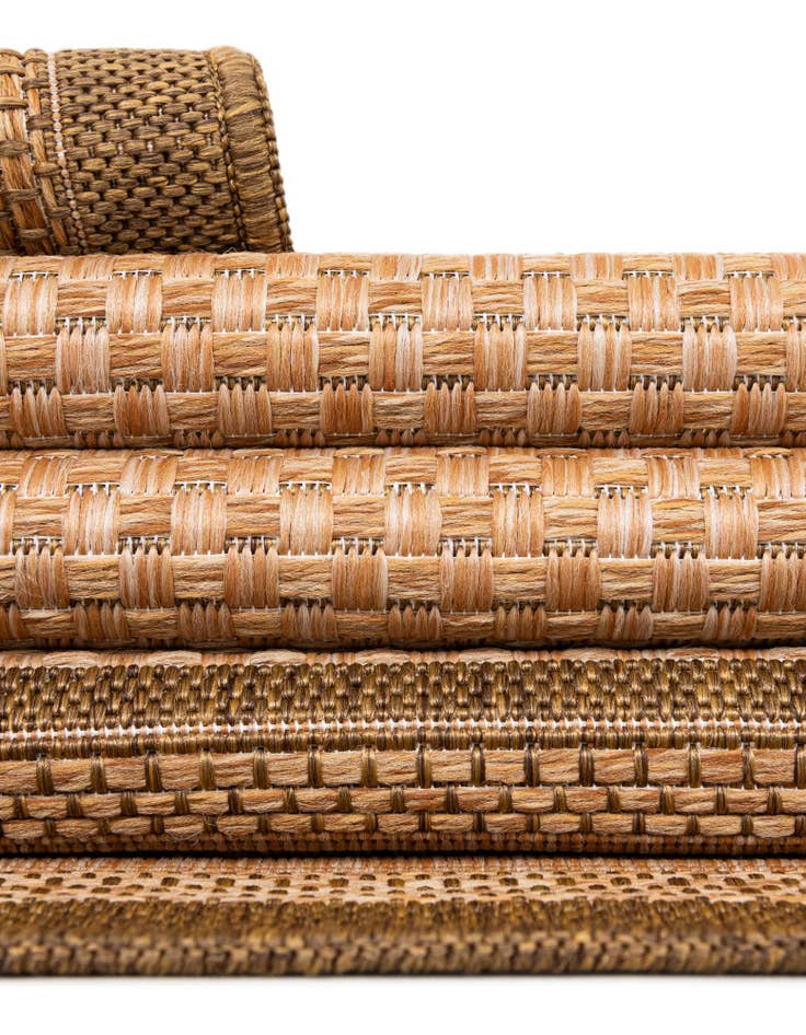 Detail image of  6' x 6'  Washable Border Indoor / Outdoor Round Rug