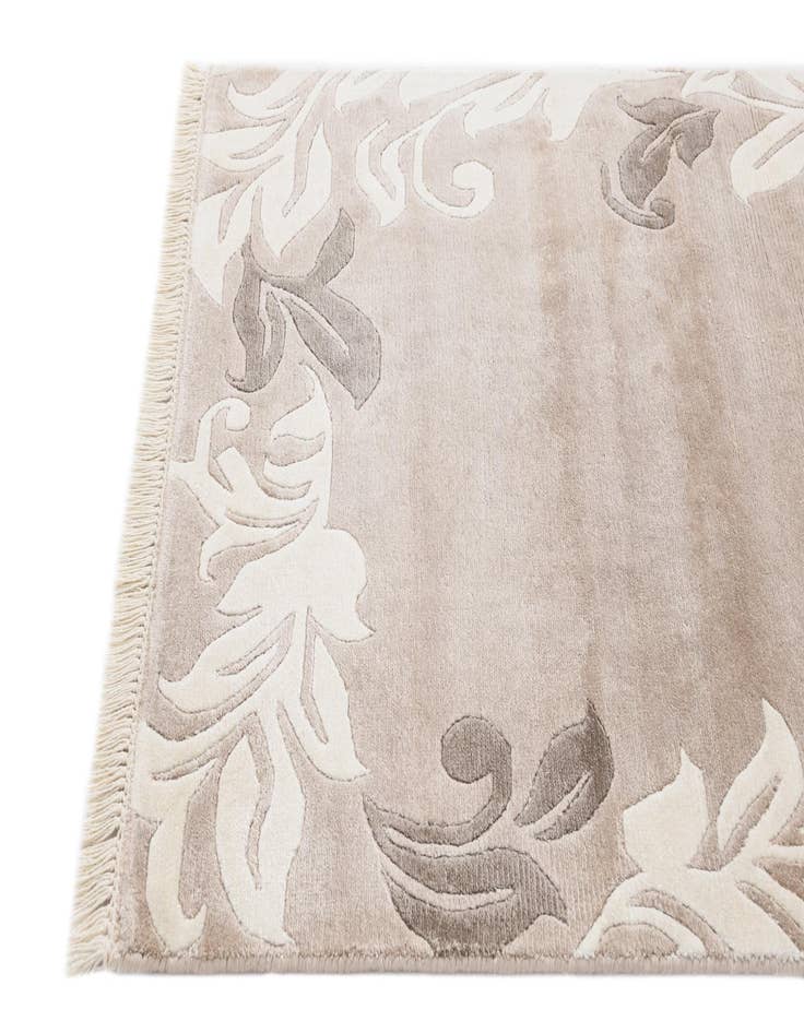 Detail image of  2' 7 x 9' 11  Hand Knotted Darya Wool Runner Rug