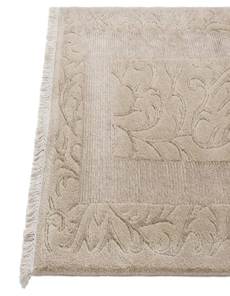 Detail image of  2' 8 x 9' 10  Hand Knotted Darya Wool Runner Rug