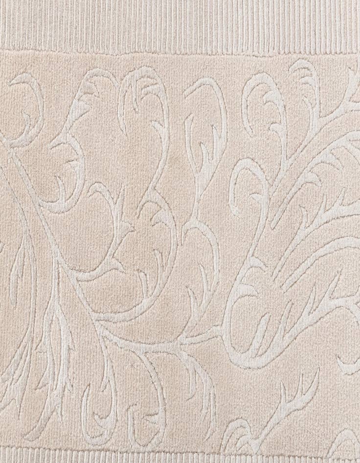 Detail image of  3' 5 x 12' 11  Hand Knotted Darya Wool Runner Rug